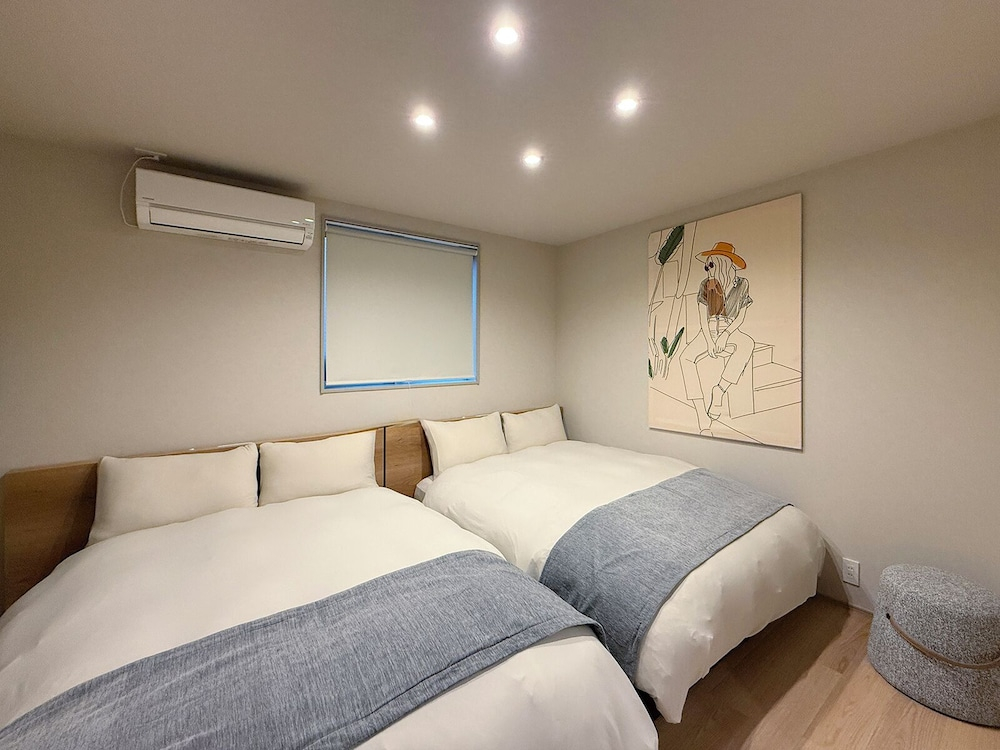 THE SAKAI SUITE by b hotel - New Spacious Apartments