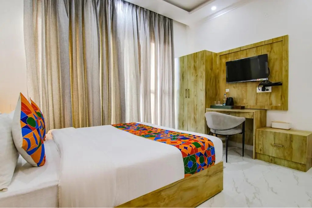 FabHotel Sierra Inn