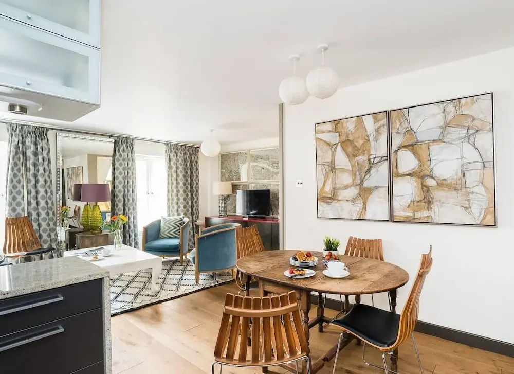 Gorgeous 3BR home near Portobello Road!