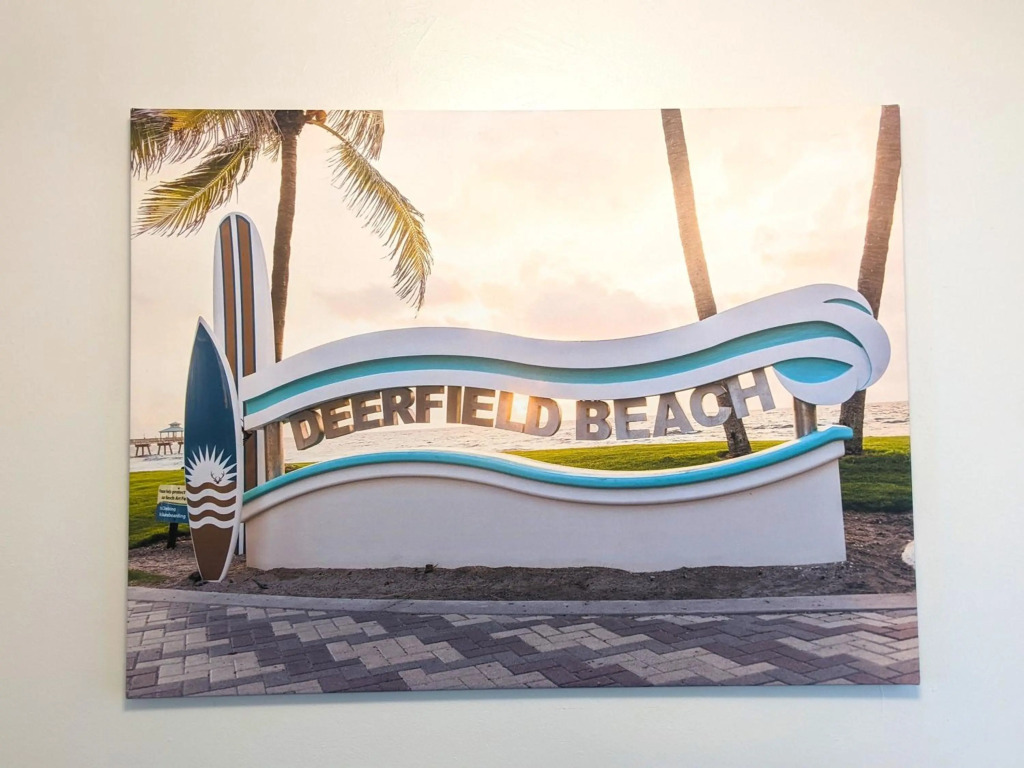 Modern Oasis! Walk to Beach, King Bed, Backyard & Workspace
