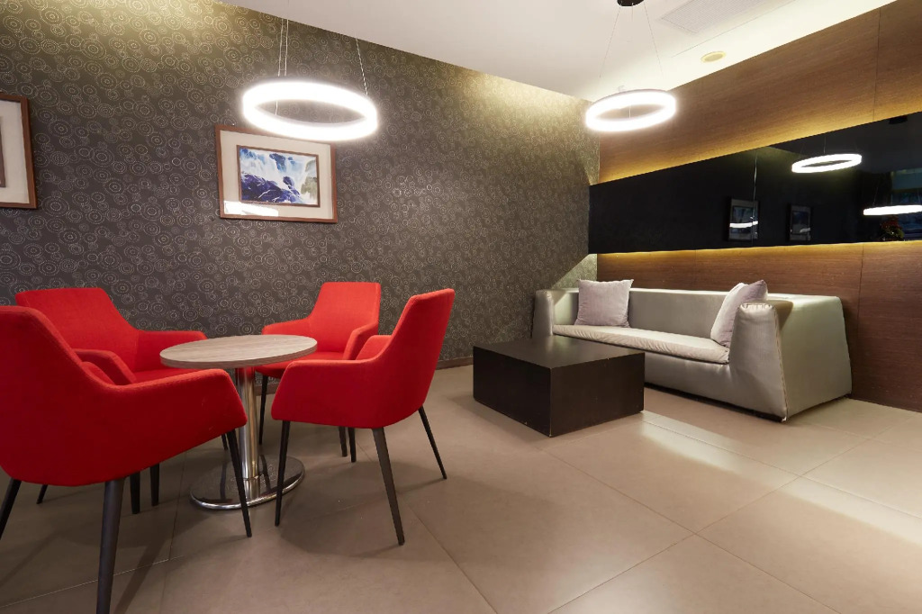 Hai Fu Hotel & Suites