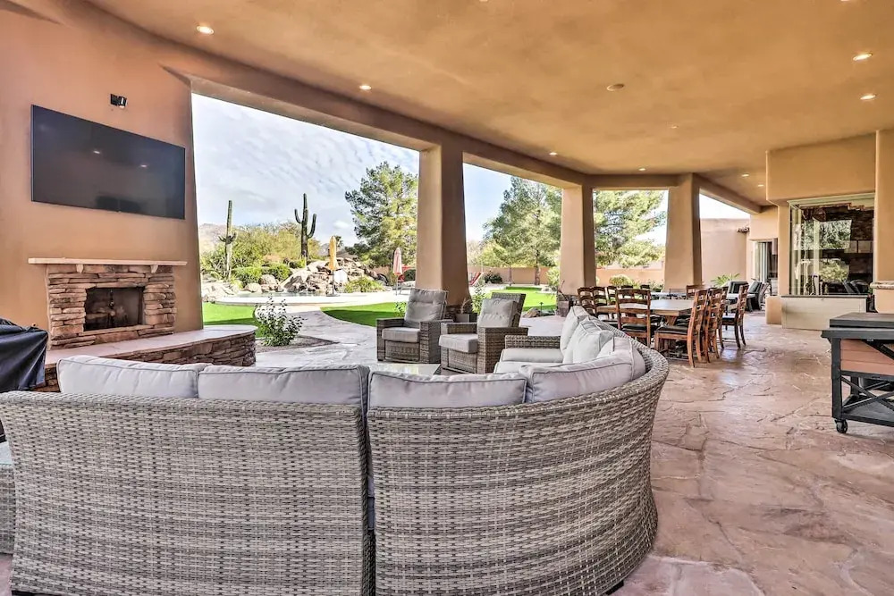 Lavish Estate w/ Sports Court & Home Theater!