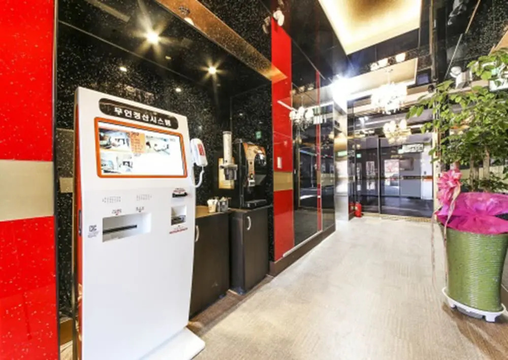 Gentleman Hotel
