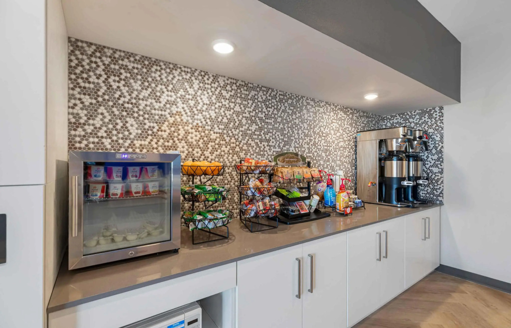 Extended Stay America Premier Suites - Denver International Airport