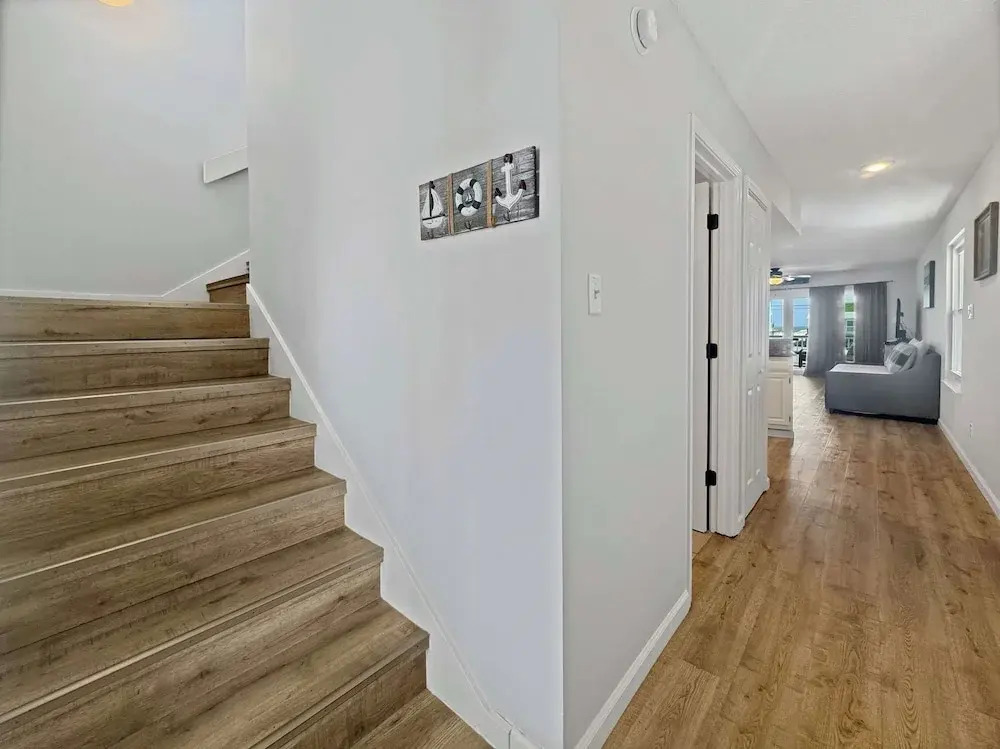 Duplex Beach Home for 6 With Balcony & Resort-style Amenities