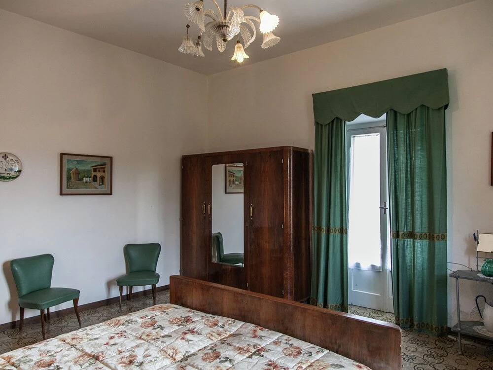 Tastefully Decorated Holiday Home on a Large Estate in the Chianti Region