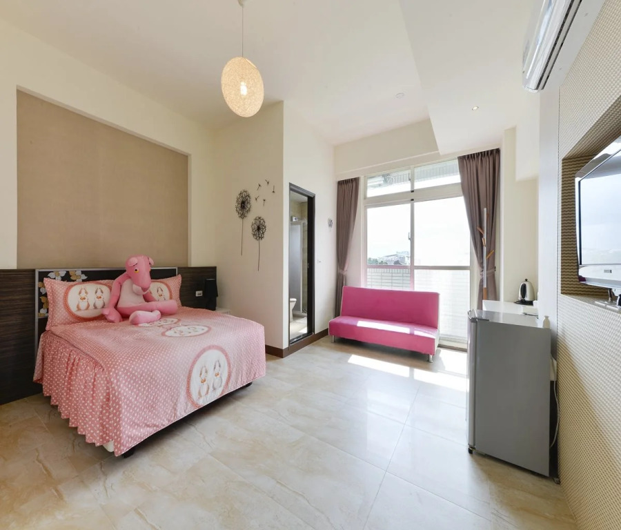 N22 Hostel