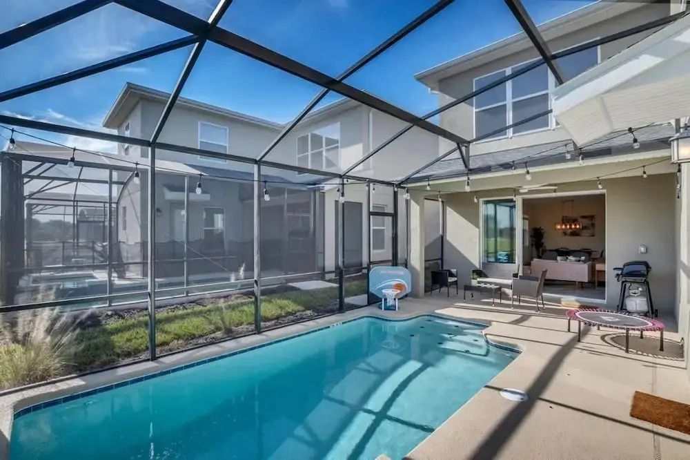2797 BD - Storey Lake - Luxury 5 Bed Villa Private Pool
