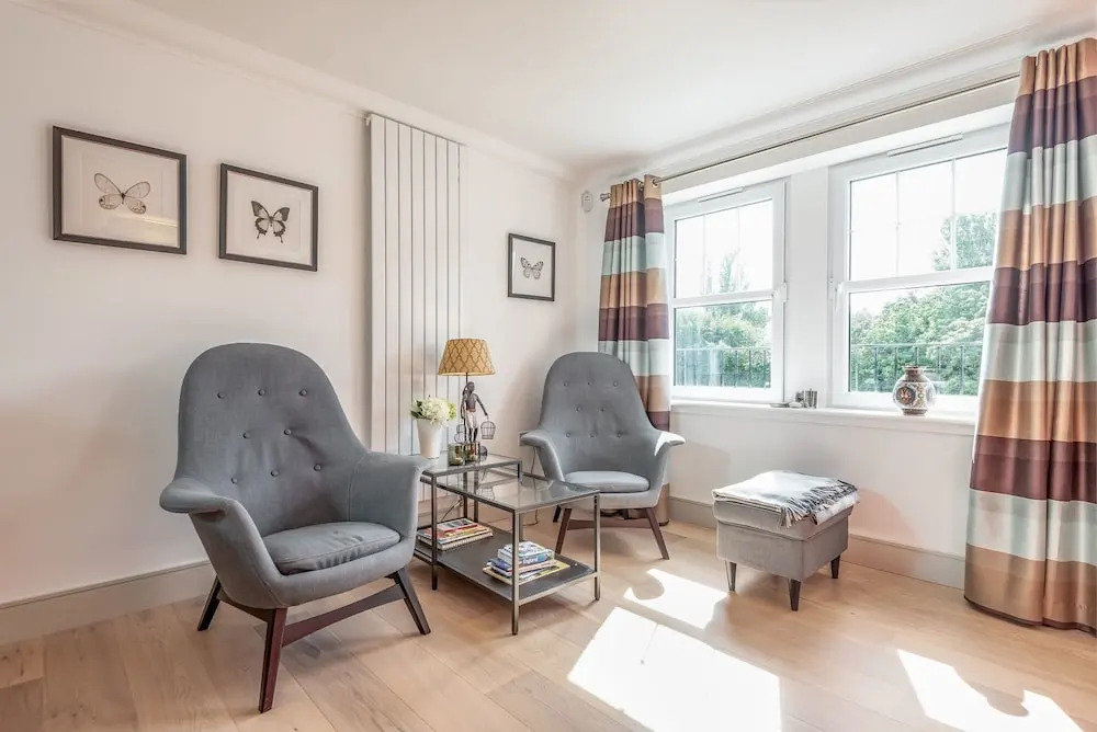 Kinness House, Luxury Apartment with Parking
