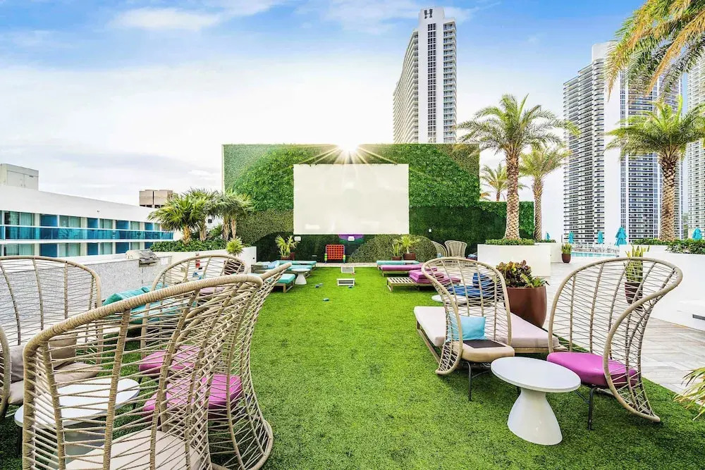 Ocean Eagle View - Luxury Oceanfront Stay for 6