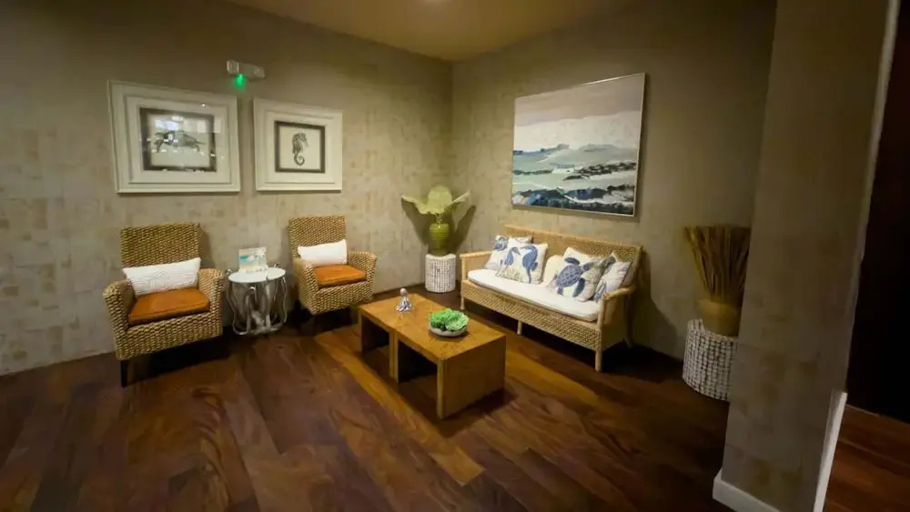 Stunning 17th Floor Spacex Direct Views Luxe 3 Bedroom Apts
