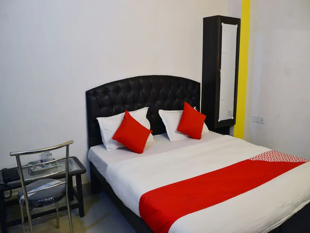 OYO 13086 Temple City Guest House