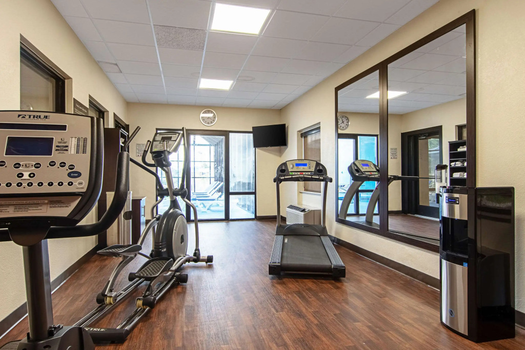 Comfort Suites Knoxville Airport