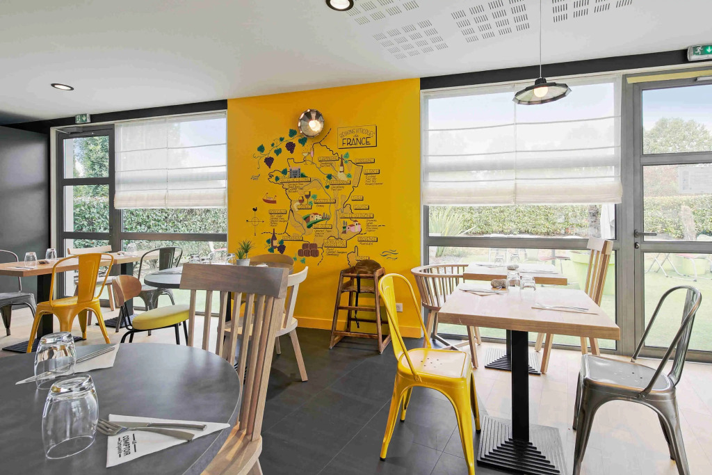 Première Classe Roissy - Aéroport CDG - Le Mesnil-Amelot