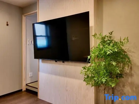 "Jiaguo" 2-9 people brand new single 3 floors 4 rooms 3 toilets 2 showers 1 living room 1 kitchen