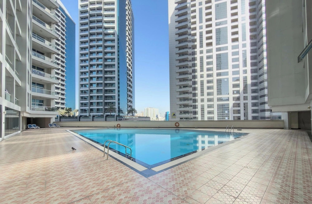 Vogue | Al Fahad Tower close to Mall of Emirates