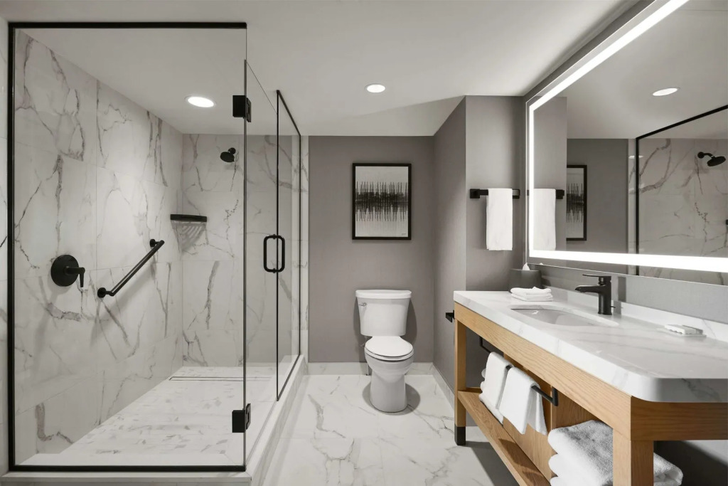 Hotel Place Dupuis Montréal Downtown - An Ascend Hotel Collection
