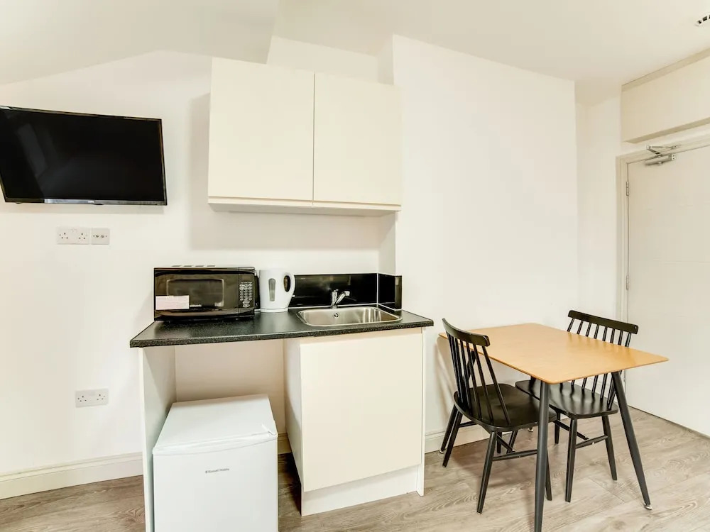 Stylish Studio in London near Wimbledon Park