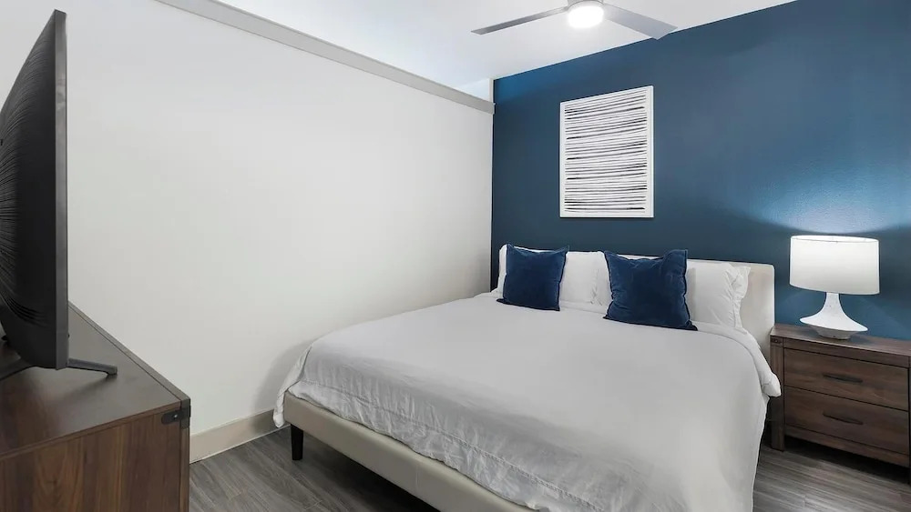 Landing Apartments near Dallas Medical District