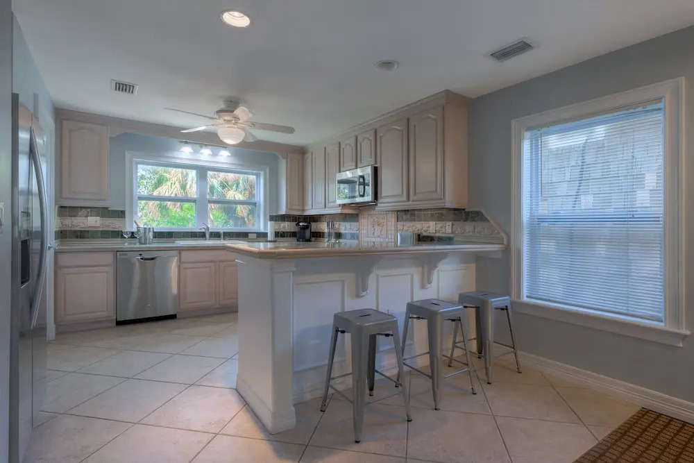 Yellow B - Pet Friendly - Beach Views