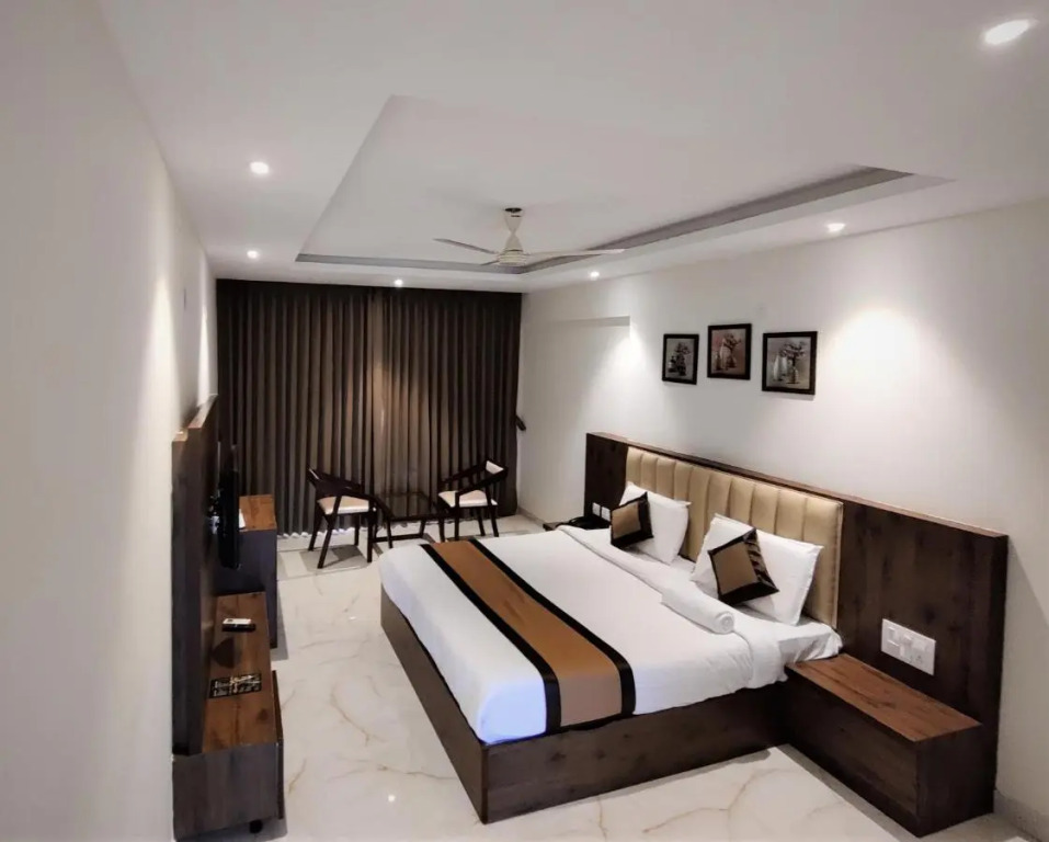 Adyar Plaza Inn by RAK Rooms, Mangaluru