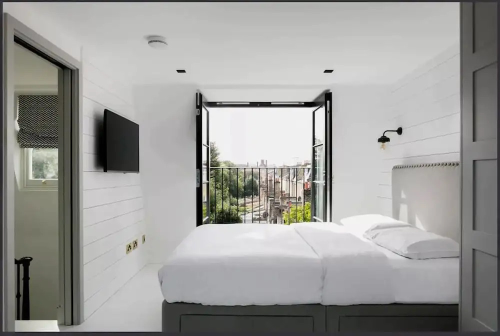 4 Bedroom Town House in Shepherd’s Bush