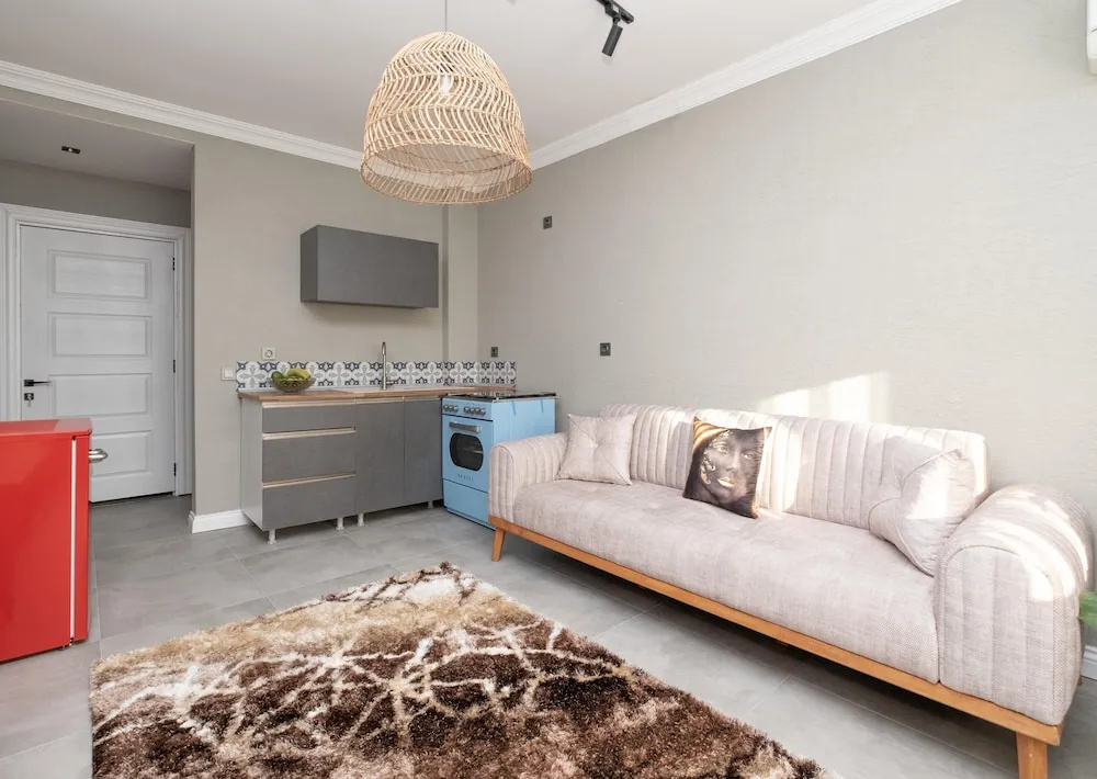 Wolf Suites