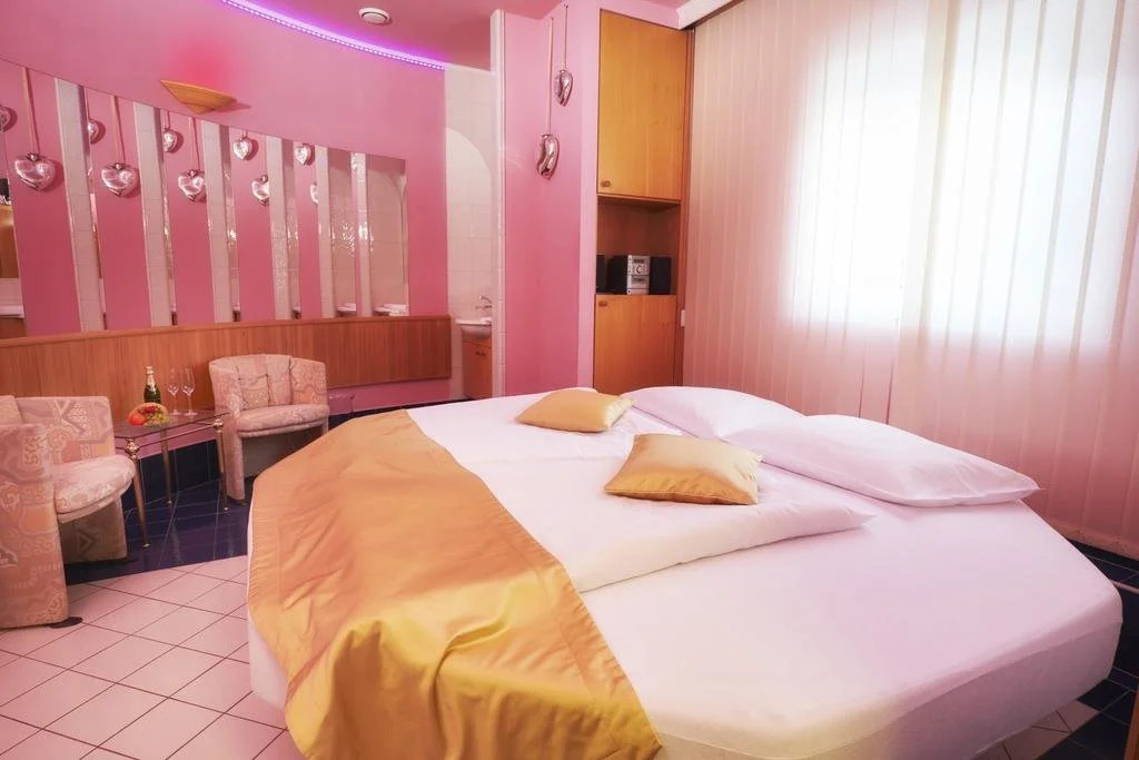 Hotel Eroplán