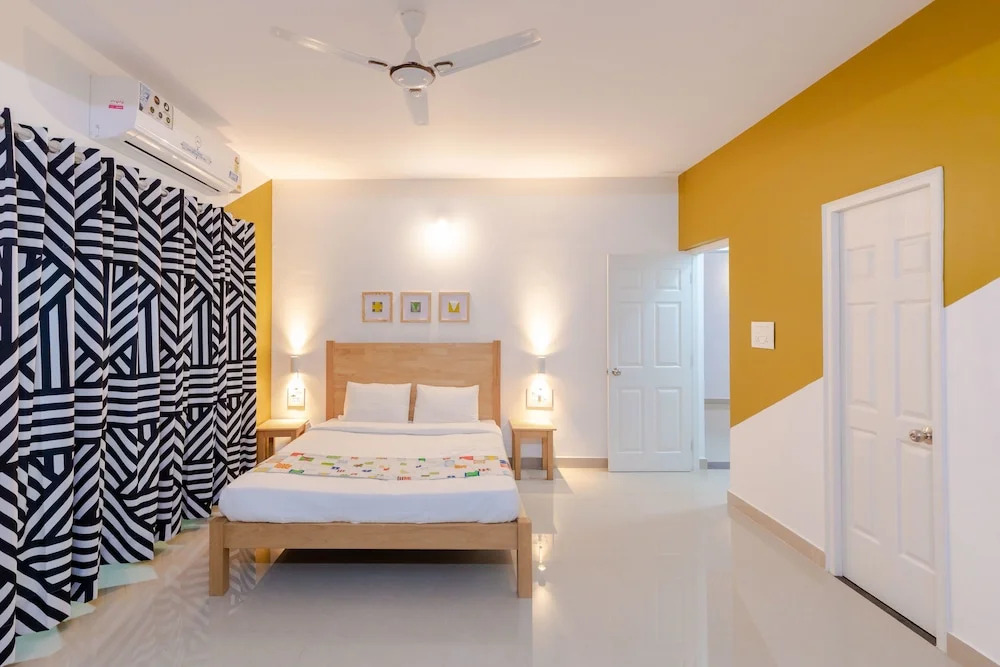 The Yellow by OYO Rooms