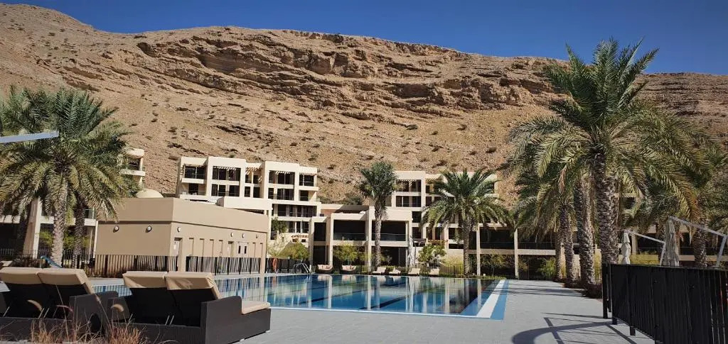 ONE Elegant Apartment in Muscat Bay 02
