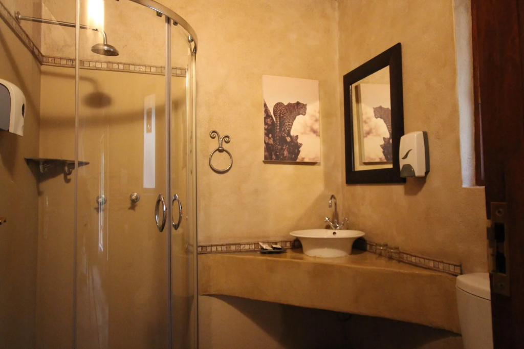 Thornhill Safari Lodge