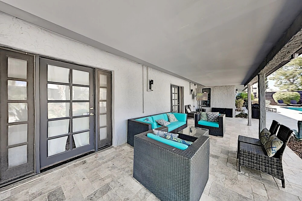Peaceful Walled Paradise W/ Private Yard & Pool 4 Bedroom Home