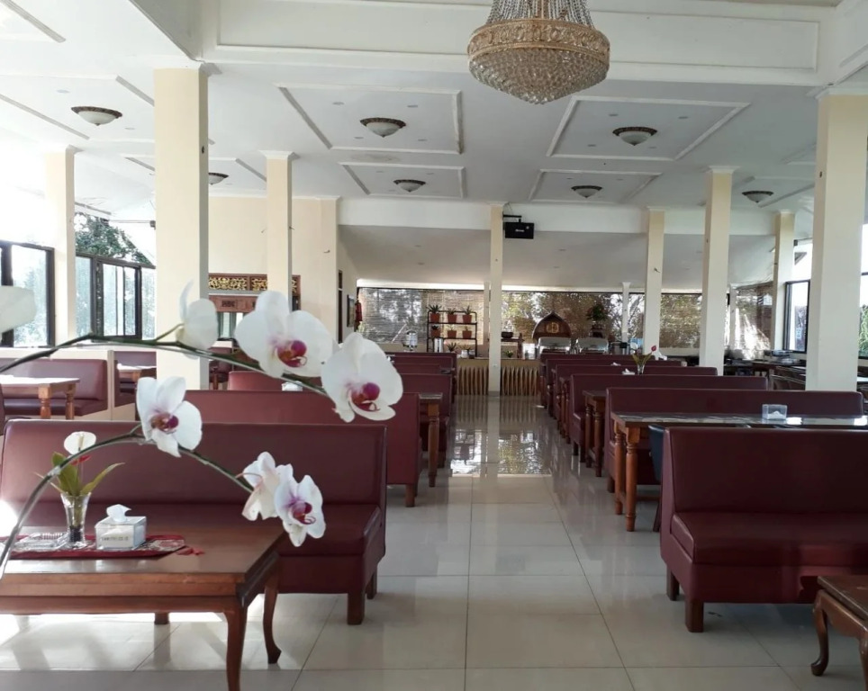 Taman Teratai Hotel