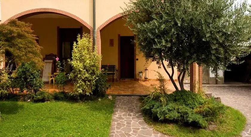 B&B LAcero Rosso