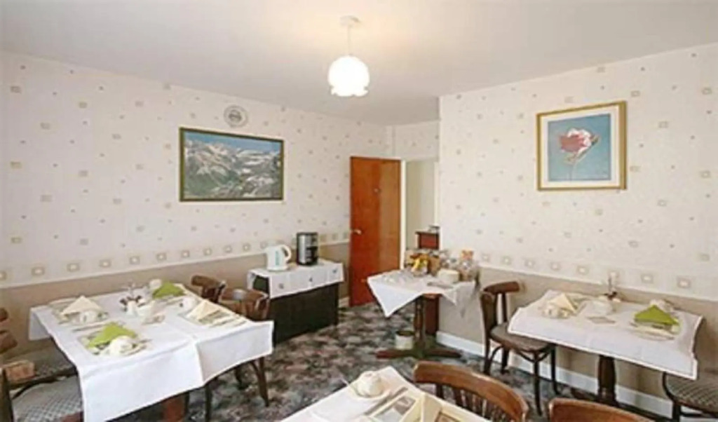Four Seasons B&B