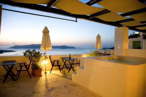 Cycladic Center Economy Rooms