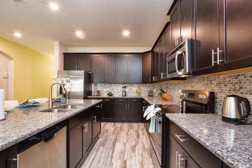 Storey Lake- 6 Bedroom Pool Home- 1655ST
