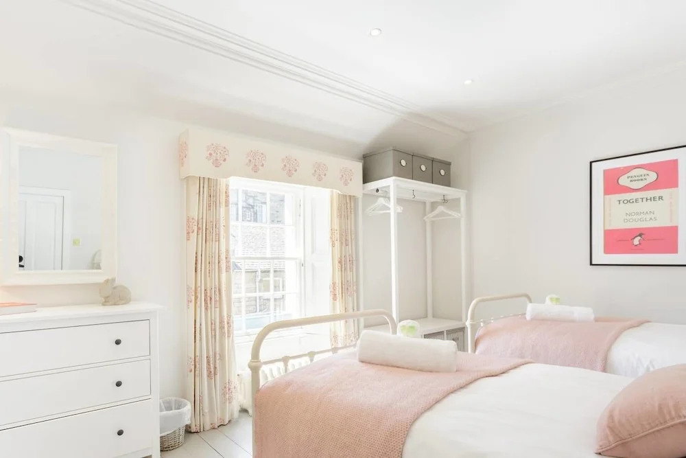 Picturesque Mews House on Cosy Cobbled Street