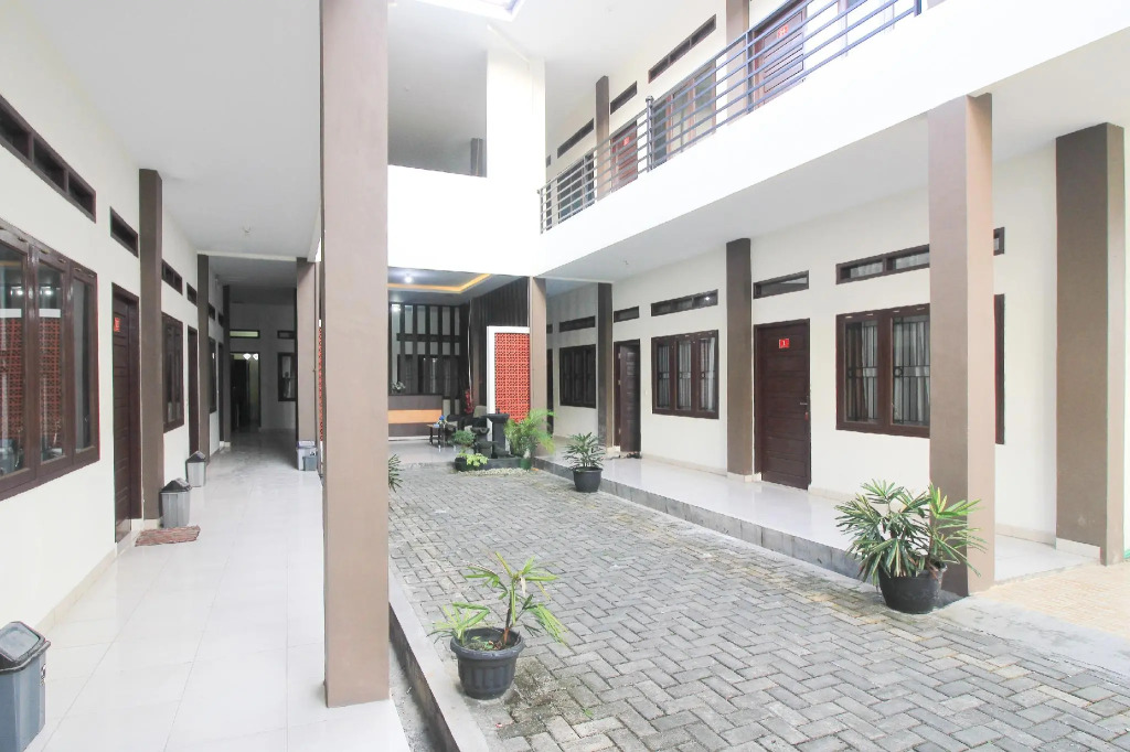 OYO 962 Family Homestay