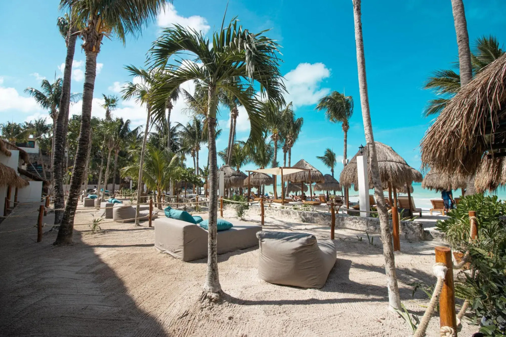 Amaite Beach Hotel