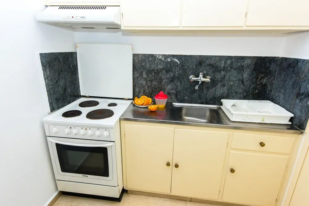Neda Studios & Apartments