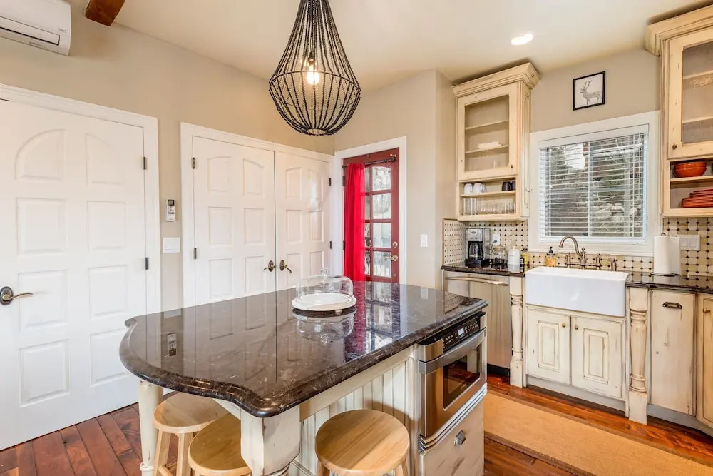 135 Street Steamboat Condo - 2 Br condo by RedAwning