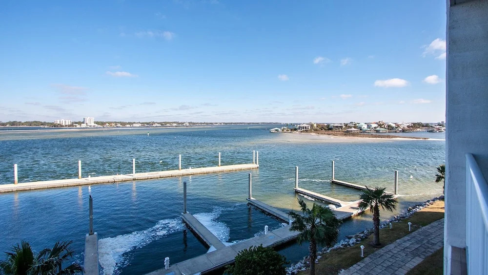 Three Bedroom With Peaceful Bay Views - Unit Crd0304