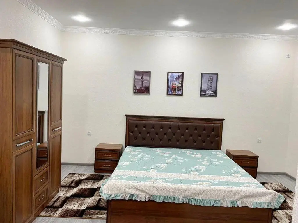 Chinara Guest House Airport
