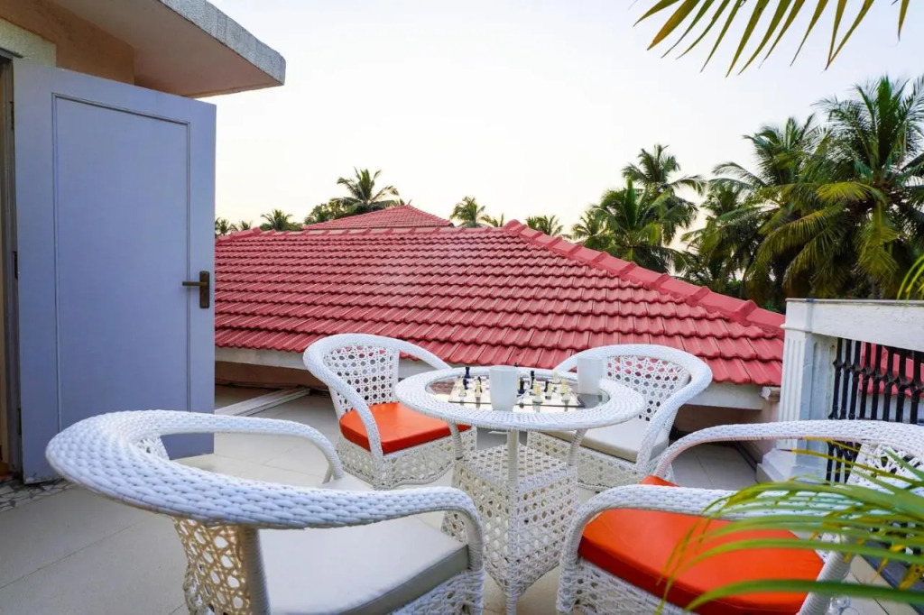 ELIVAAS 4 BHK with Pvt Pool in Arpora - Lumin