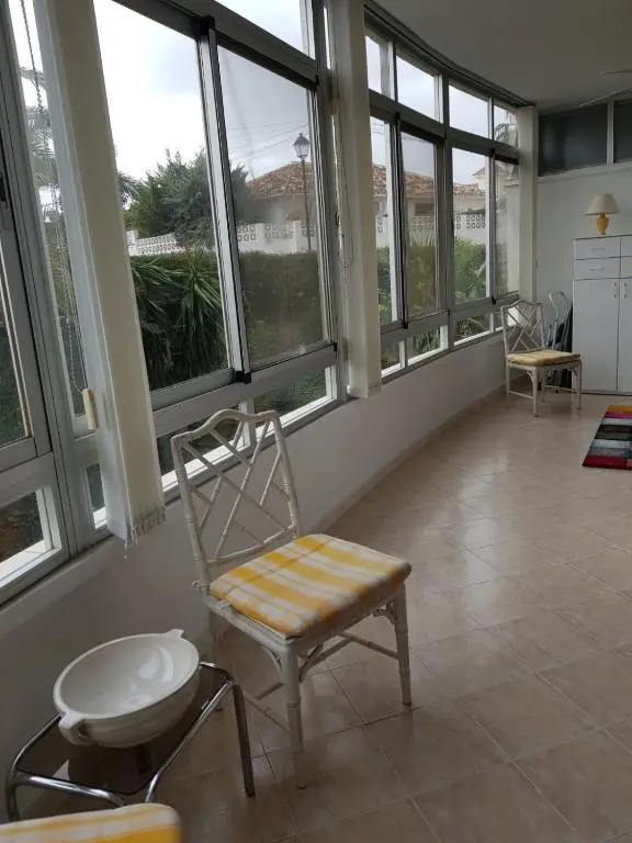 Modern, cozy studio