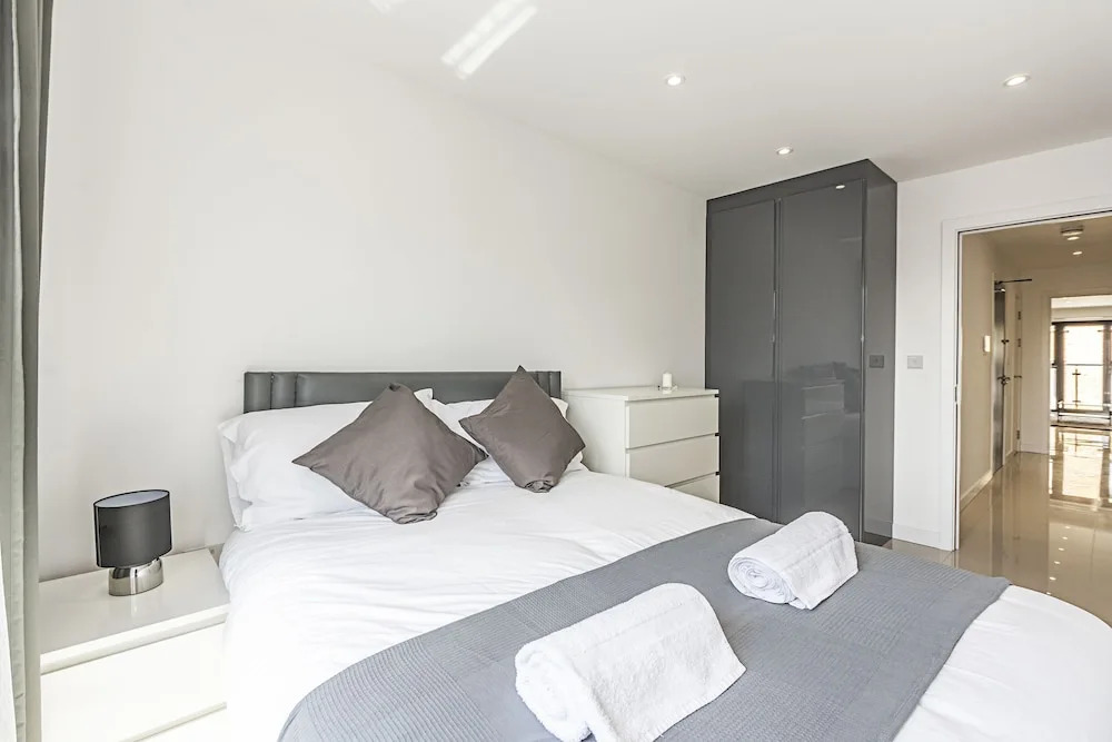 Canary Wharf Stylish Apartment