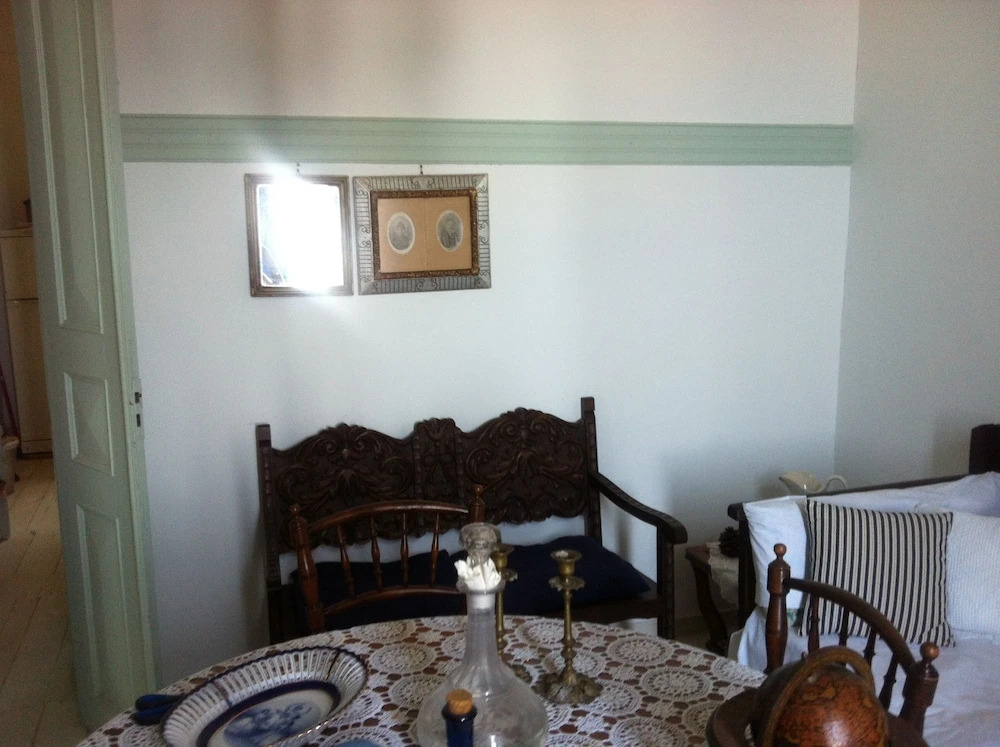 Persefonis view house