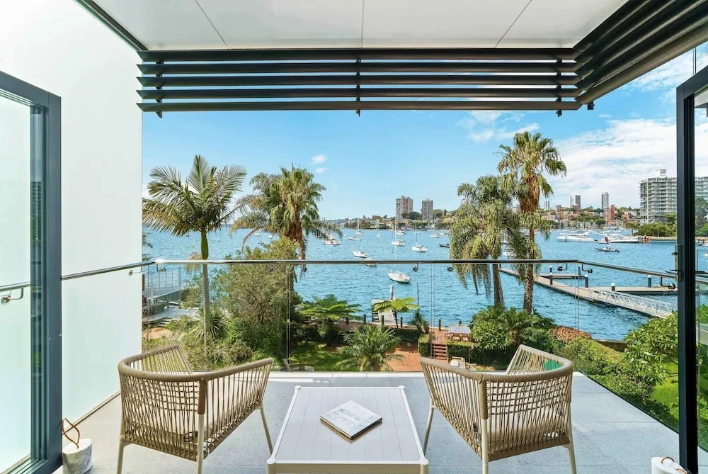 Phoenix Apartment at Palm View Collective