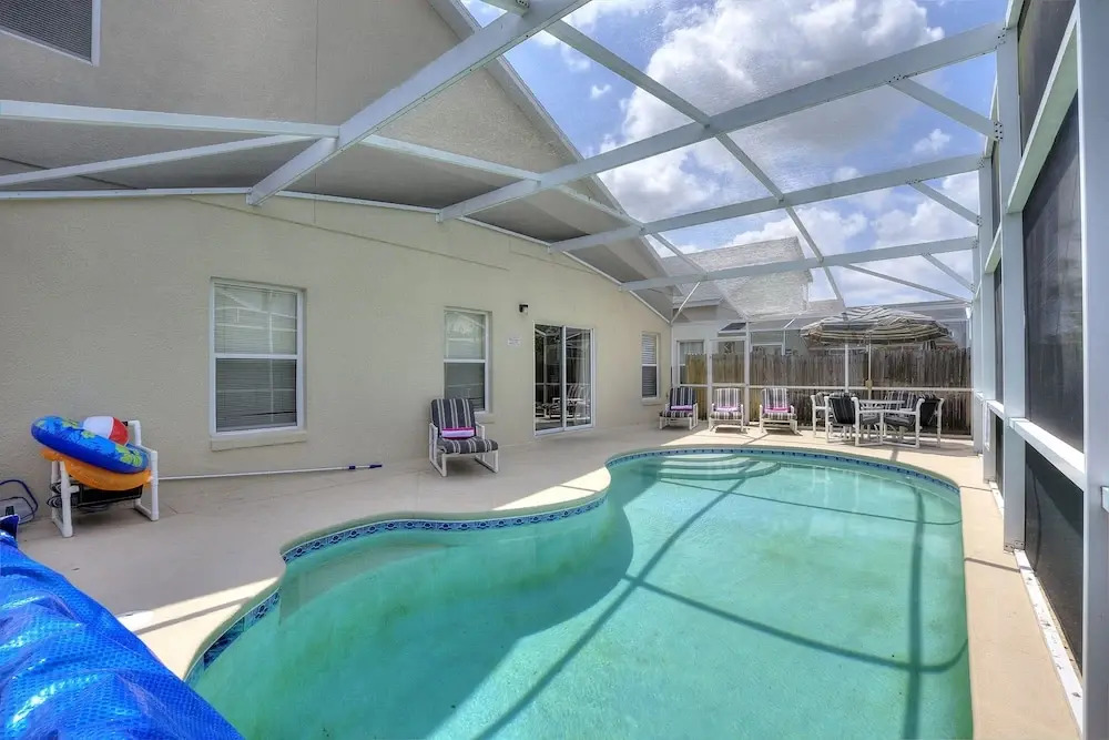 2 Suites, 1 King, 5 beds- Pool, Games Room #810 villa